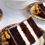 Chocolate Caramel Crunch Cake