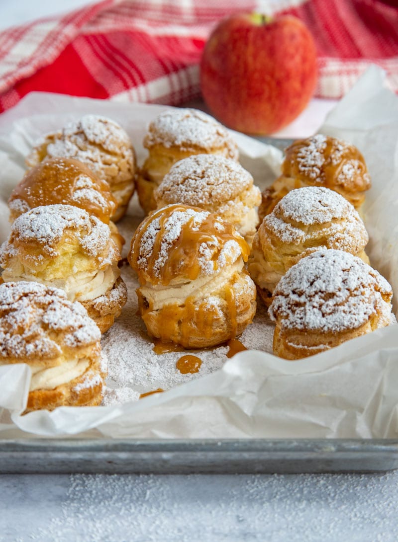 Craquelin Choux Buns with Apple Compote-image
