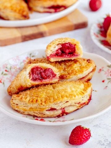 strawberry-hand-pies